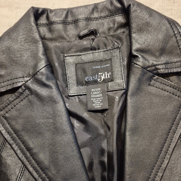 Genuine leather jacket - Picture 2 of 3